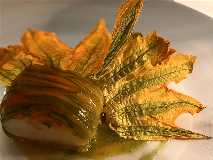 courgette flower with fish